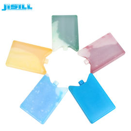 ก้อนน้ำแข็งพลาสติกก้อนน้ำแข็งอิฐและถุงน้ำแข็งที่มีเจลน้ำแข็งภายในวัสดุ HDPE แพ็คน้ำแข็ง colorized สำหรับอาหารกลางวันและเด็กกล่อง